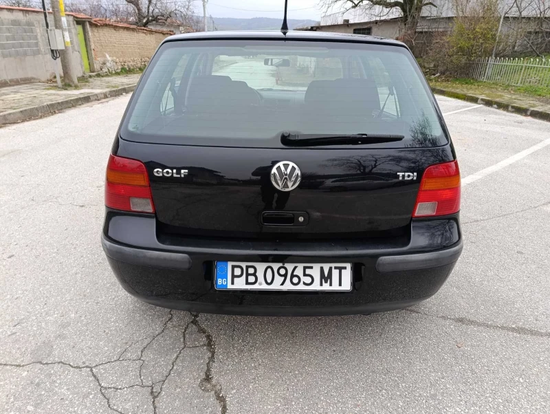 VW Golf 1.9 TDI/110 Клима* * , снимка 7 - Автомобили и джипове - 53423615