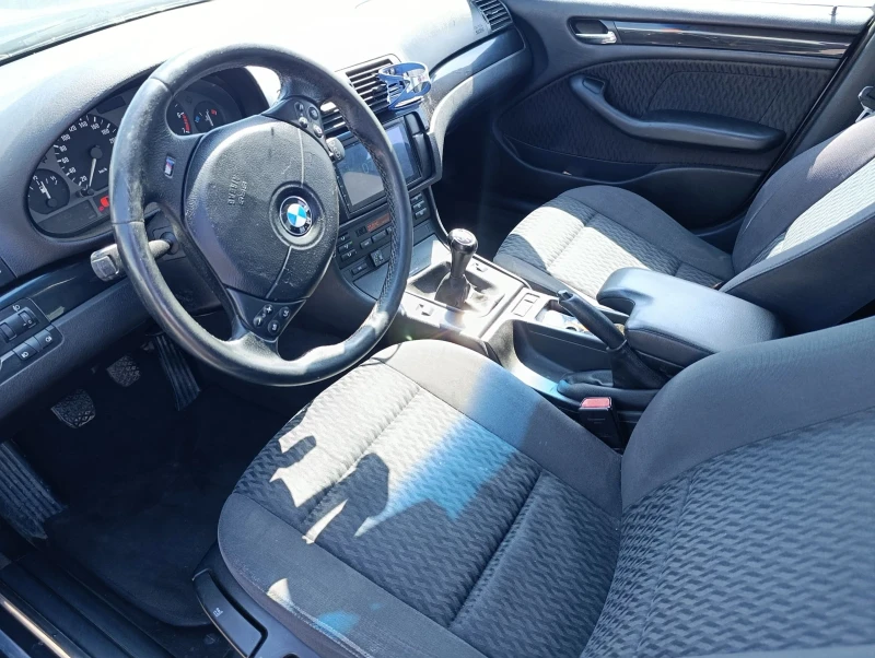 BMW 323, снимка 7 - Автомобили и джипове - 53438117