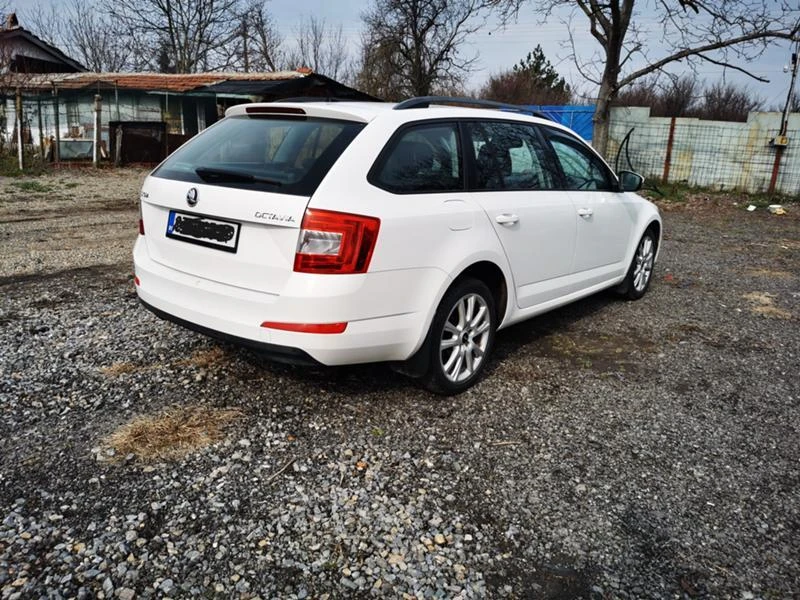 Skoda Octavia 1.6 TDI 105hp, снимка 3 - Автомобили и джипове - 47139483