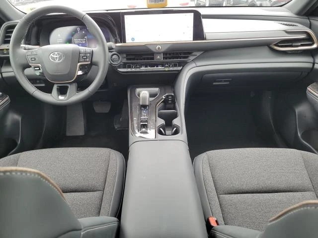 Toyota Crown XLE AWD 2.5L 236кс, снимка 11 - Автомобили и джипове - 48005608