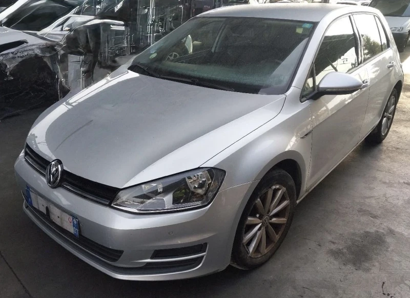 VW Golf 1.6TDI NAVI - 11300 лв. / 5777.60 € - 43956155 1