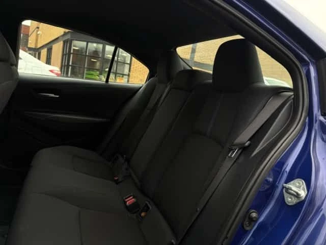 Toyota Corolla * SE CVT * CARFAX * КАМЕРА * ПОДГРЕВИ, снимка 15 - Автомобили и джипове - 53890195