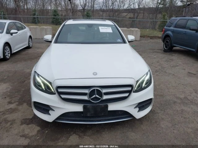 Mercedes-Benz E 300 AMG* PACK* 4MATIC* BURMESTER* 360КАМЕРА* , снимка 7 - Автомобили и джипове - 53975674