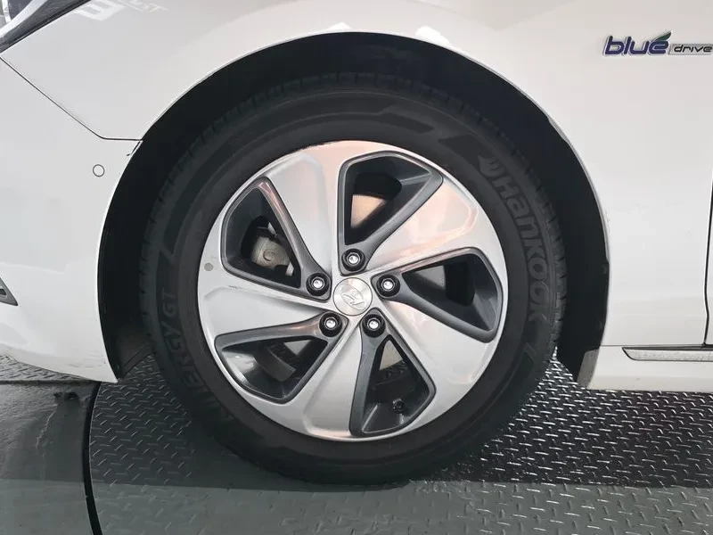 Hyundai Sonata 2.0 HEV PREMIUM, снимка 5 - Автомобили и джипове - 55558191