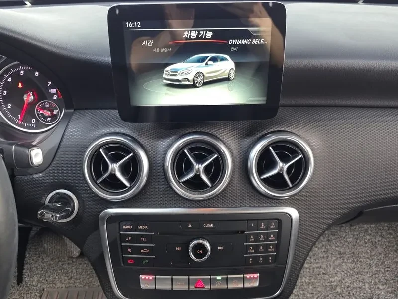 Mercedes-Benz A 200, снимка 14 - Автомобили и джипове - 56361082