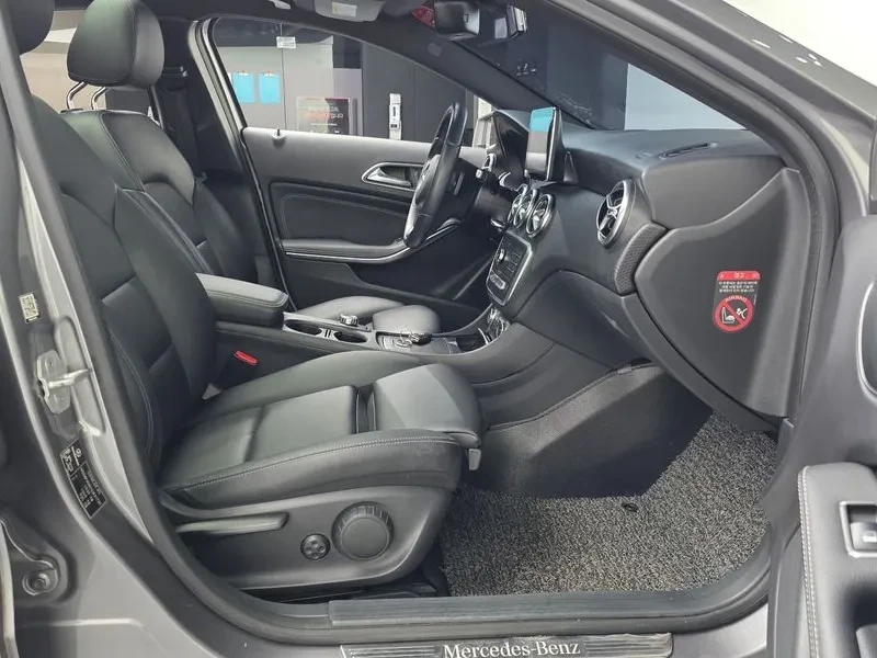 Mercedes-Benz A 200, снимка 11 - Автомобили и джипове - 56361082