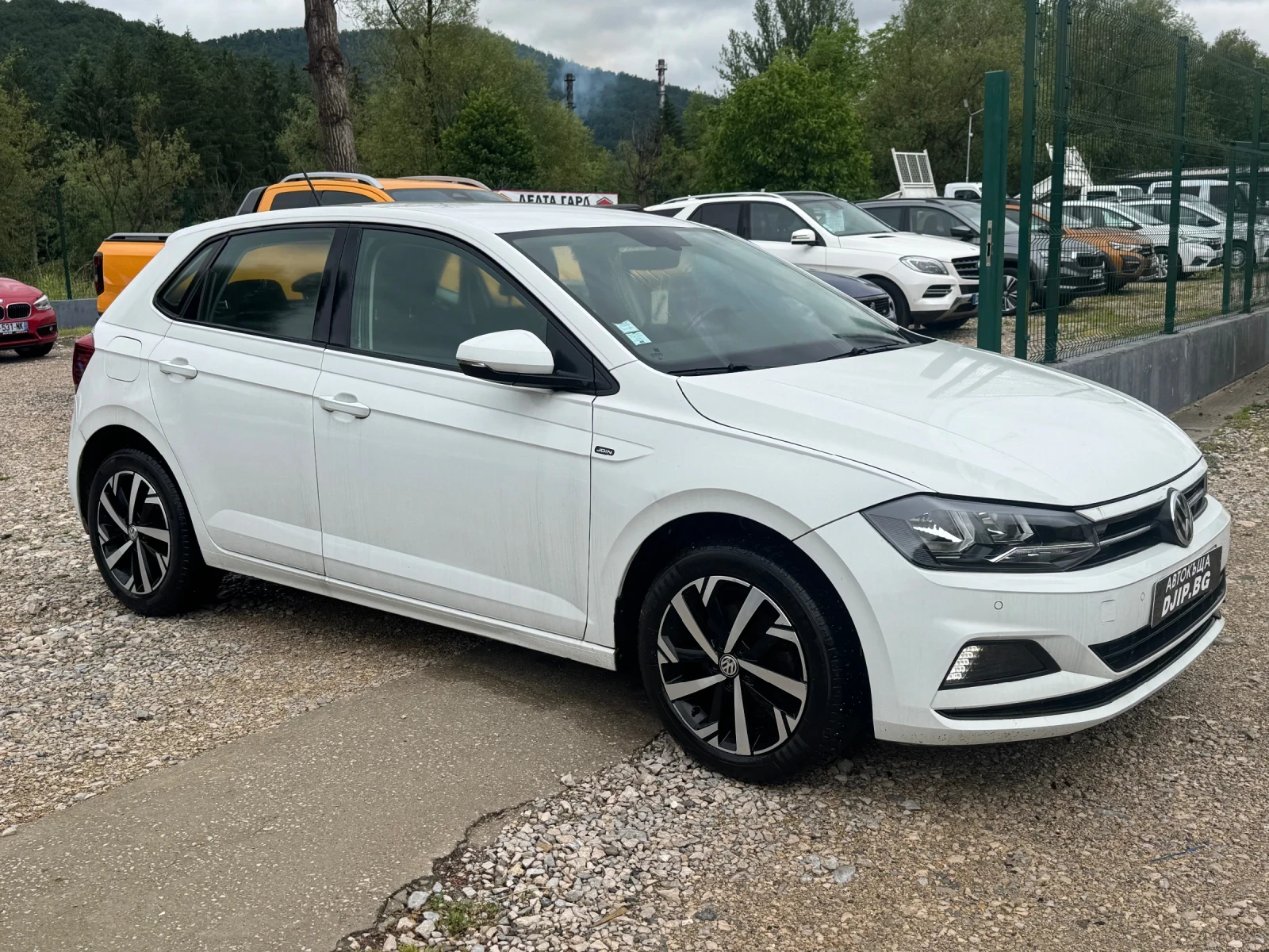VW Polo 1.6 TDI, снимка 5 - Автомобили и джипове - 50087688