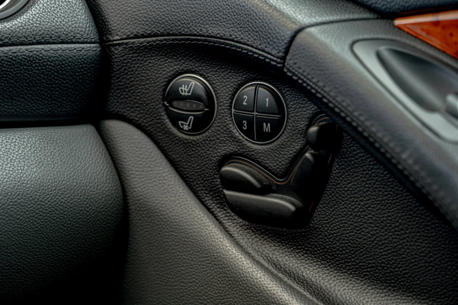 Mercedes-Benz SL 500 V8/ABC/AIR Matic/Distronic/Harman Kardon/BiXenon | Mobile.bg   11