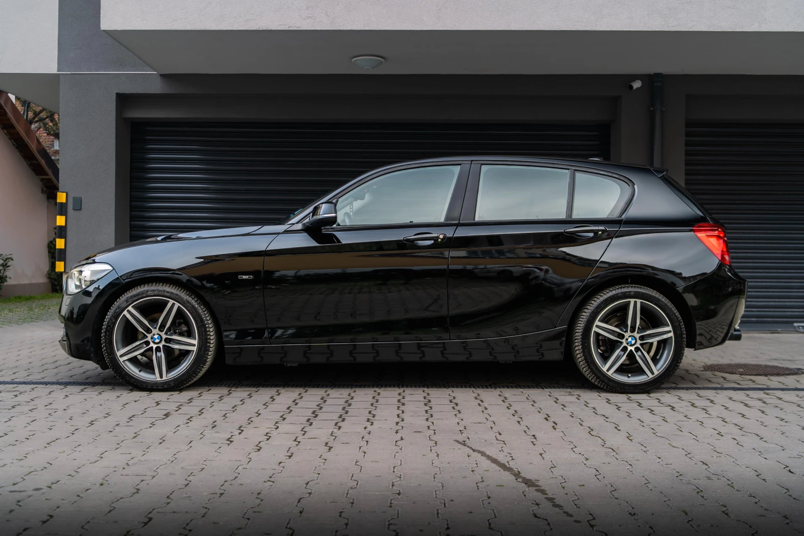 BMW 118  d Sport | Напълно Обслужена - изображение 5
