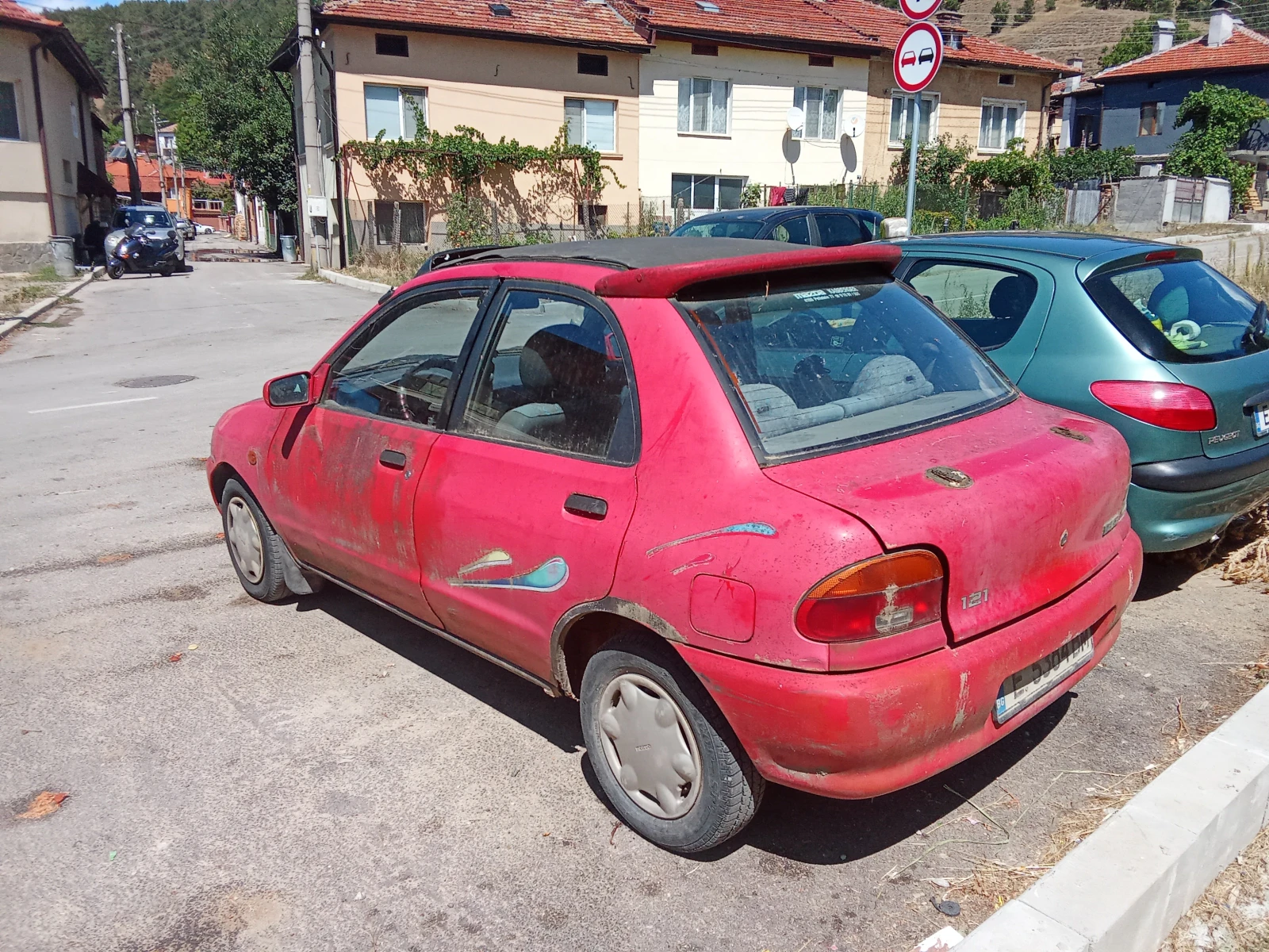 Mazda 121  - изображение 3