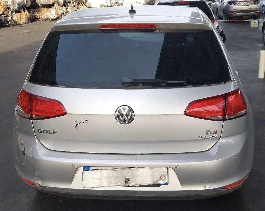VW Golf 1.6TDI NAVI - изображение 6