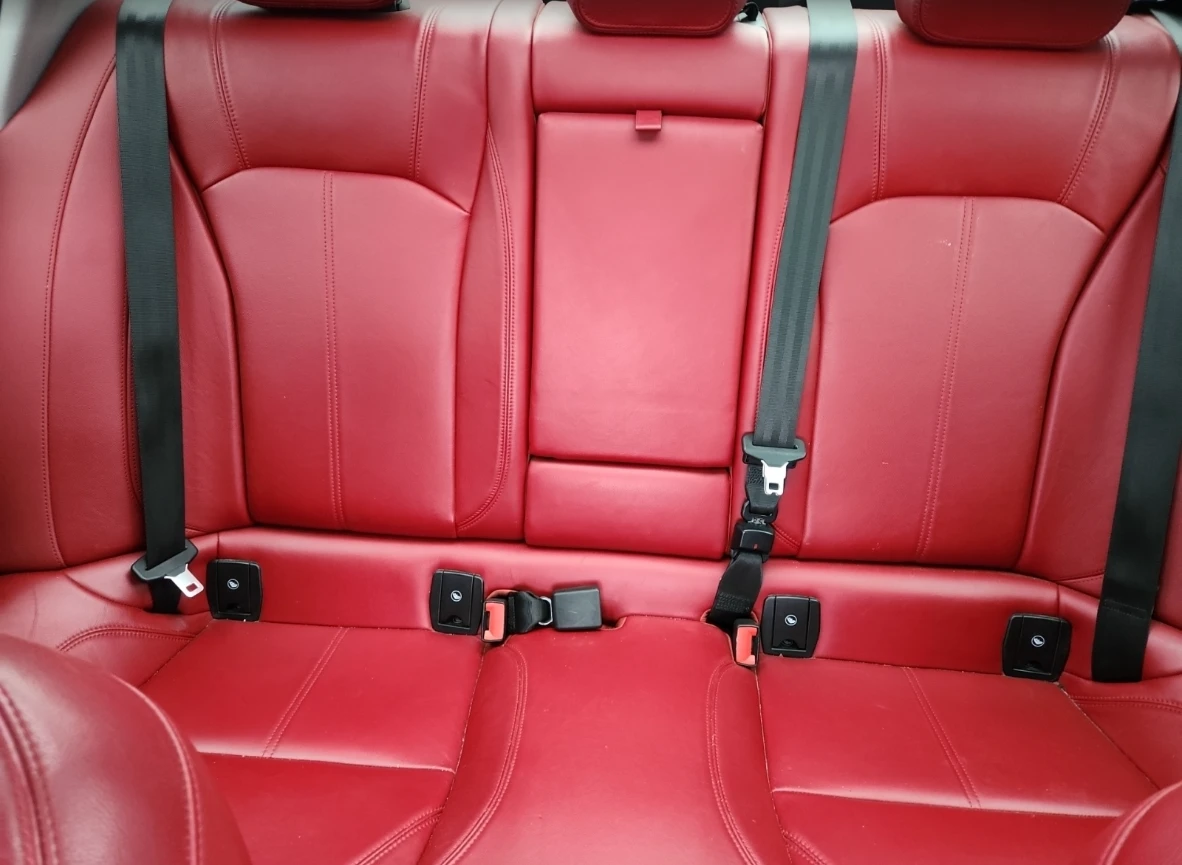 Alfa Romeo Giulia 4DR SDN AWD | Mobile.bg   11