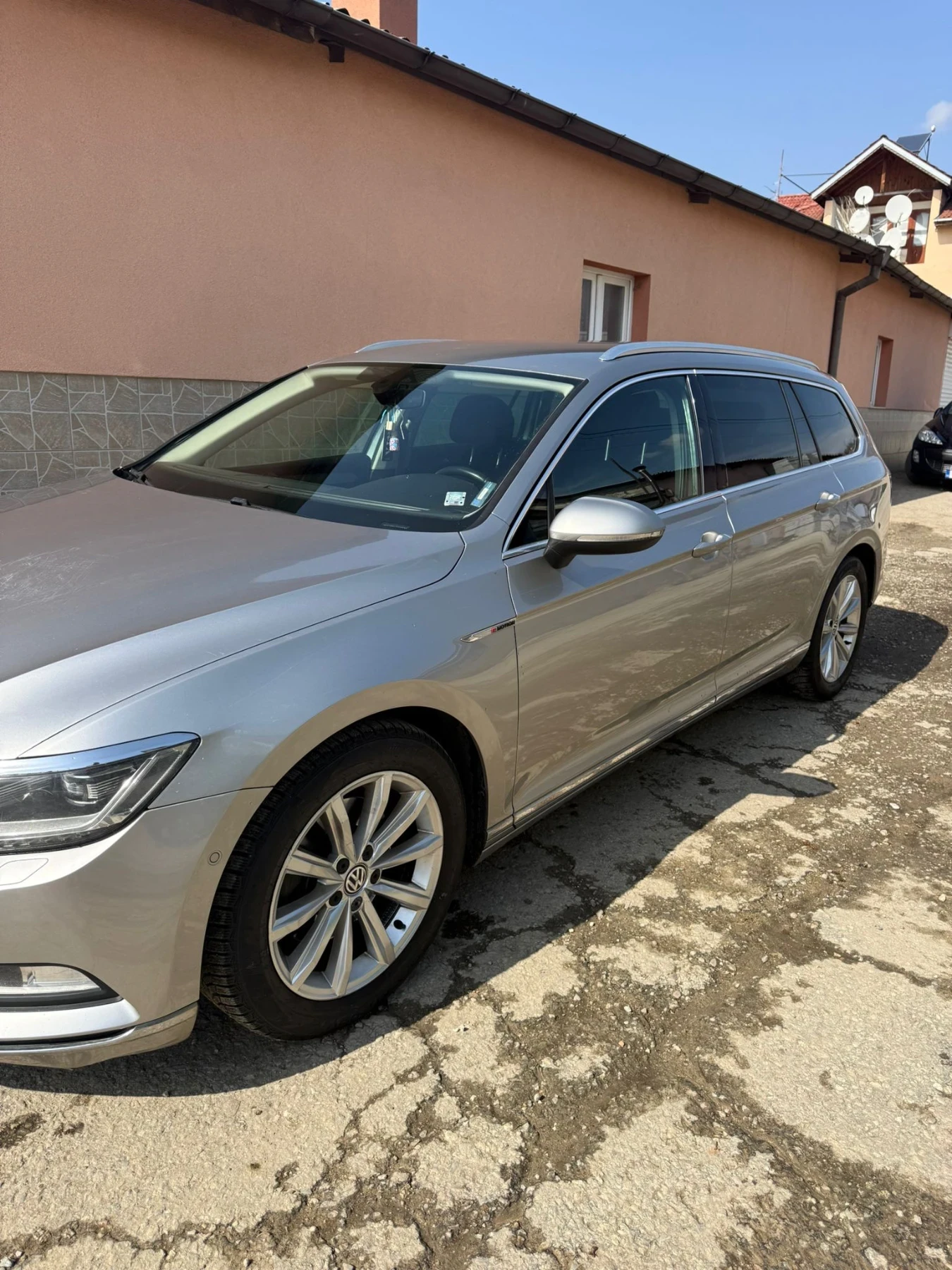 VW Passat  - изображение 7