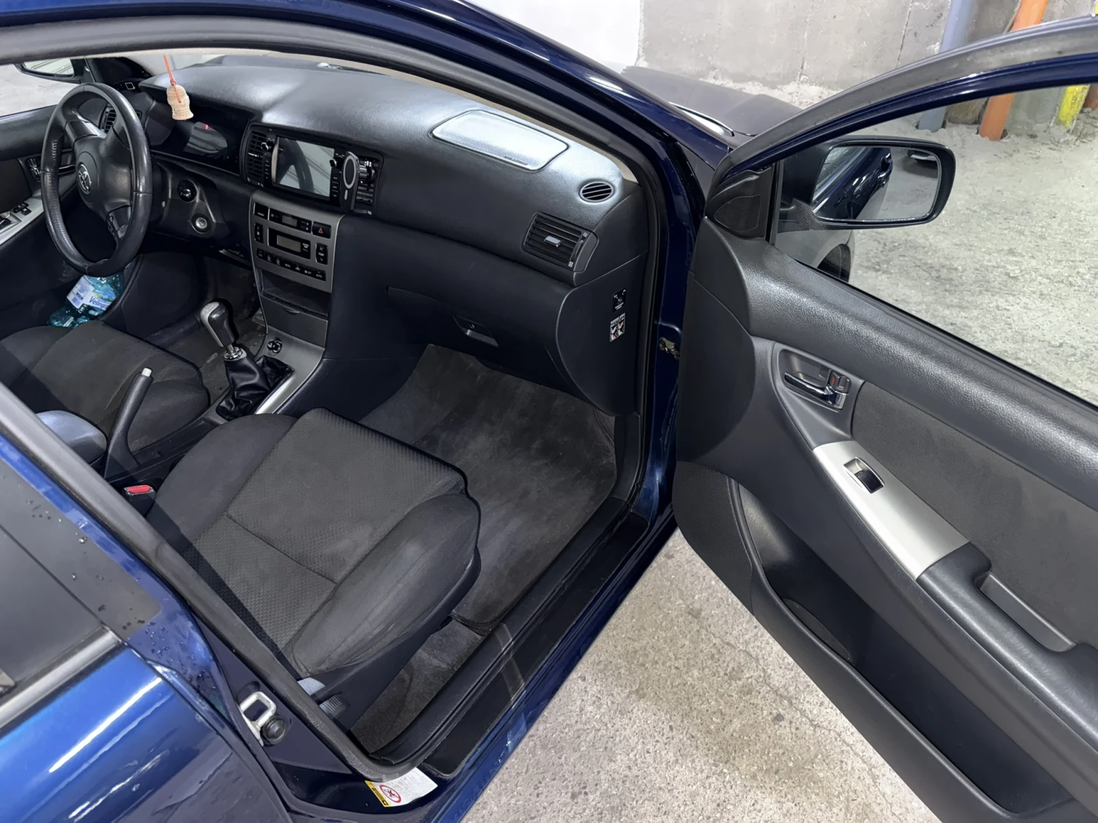 Toyota Corolla, снимка 11 - Автомобили и джипове - 54019642