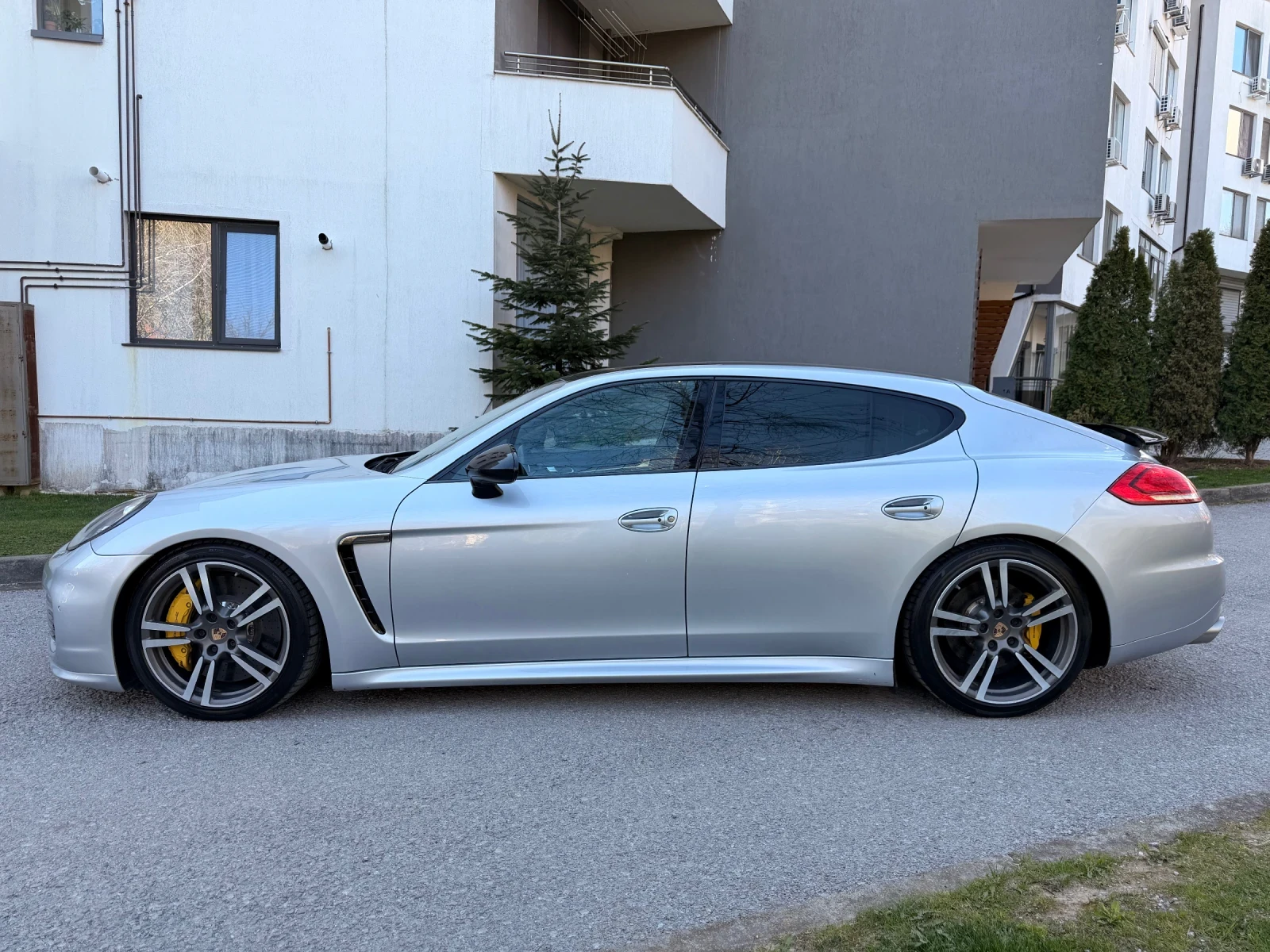 Porsche Panamera TURBO / FACE / CARBON CERAMIC, снимка 4 - Автомобили и джипове - 54172474