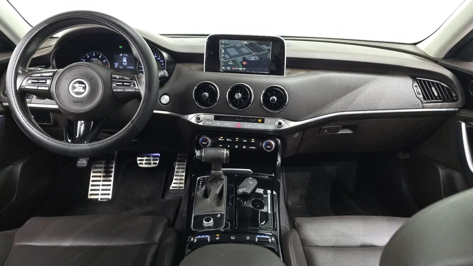 Kia Stinger Обдухване * Подгрев Волан * 91 000 КМ , снимка 7 - Автомобили и джипове - 54481912