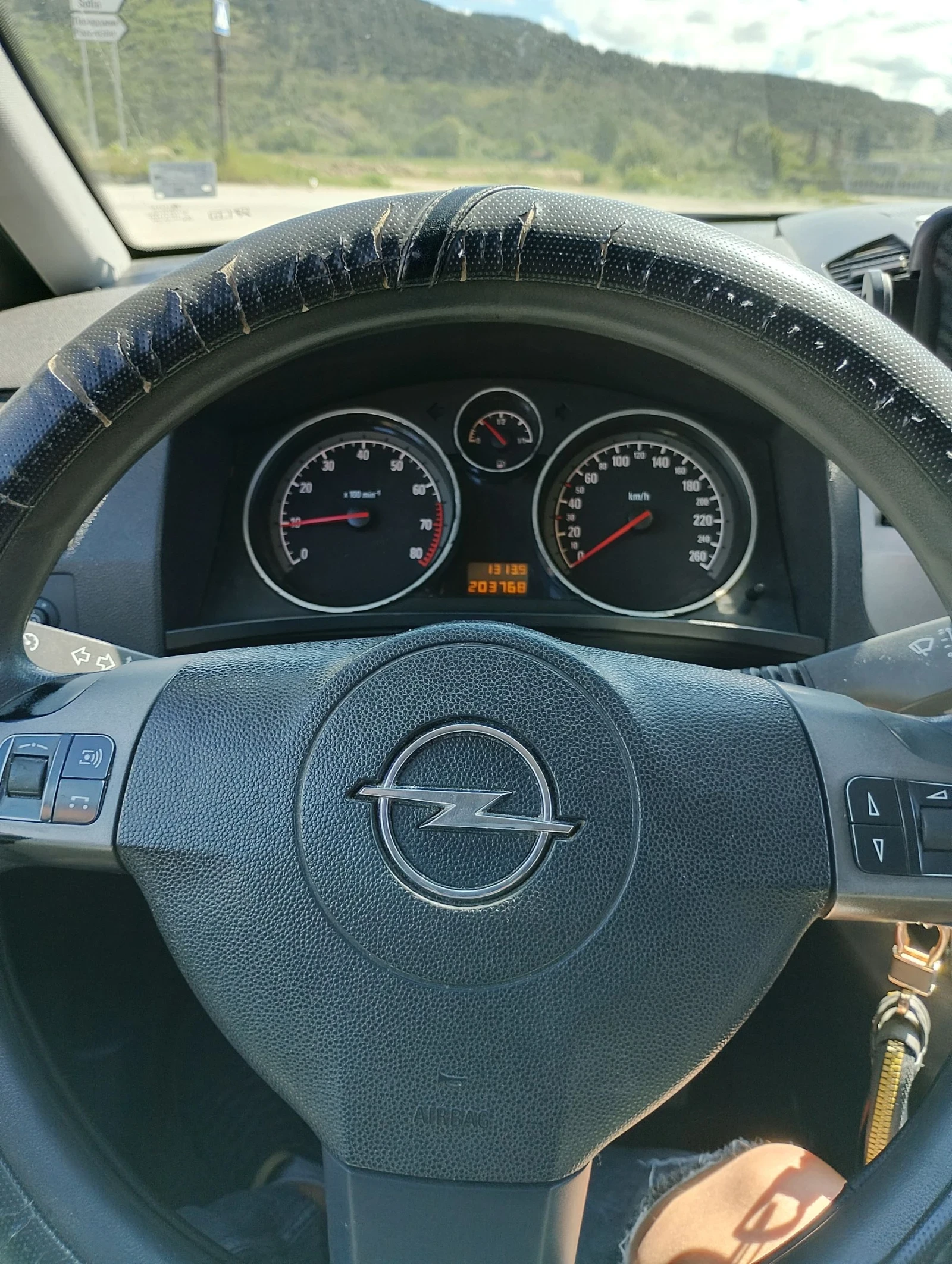 Opel Zafira Продавам 7 местен миниван 1.8 бензин, снимка 6 - Автомобили и джипове - 54597177