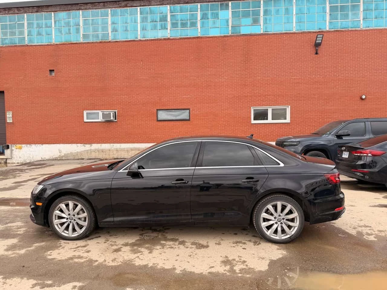 Audi A4 * Komfort * CARFAX * ЦЕНА ДО БГ, снимка 2 - Автомобили и джипове - 54606077