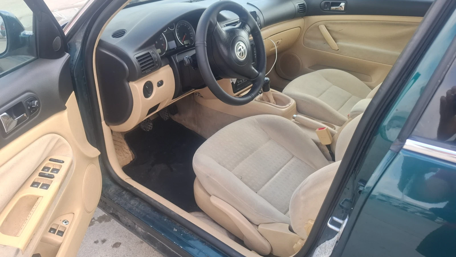 VW Passat 1.8t, снимка 6 - Автомобили и джипове - 55012824