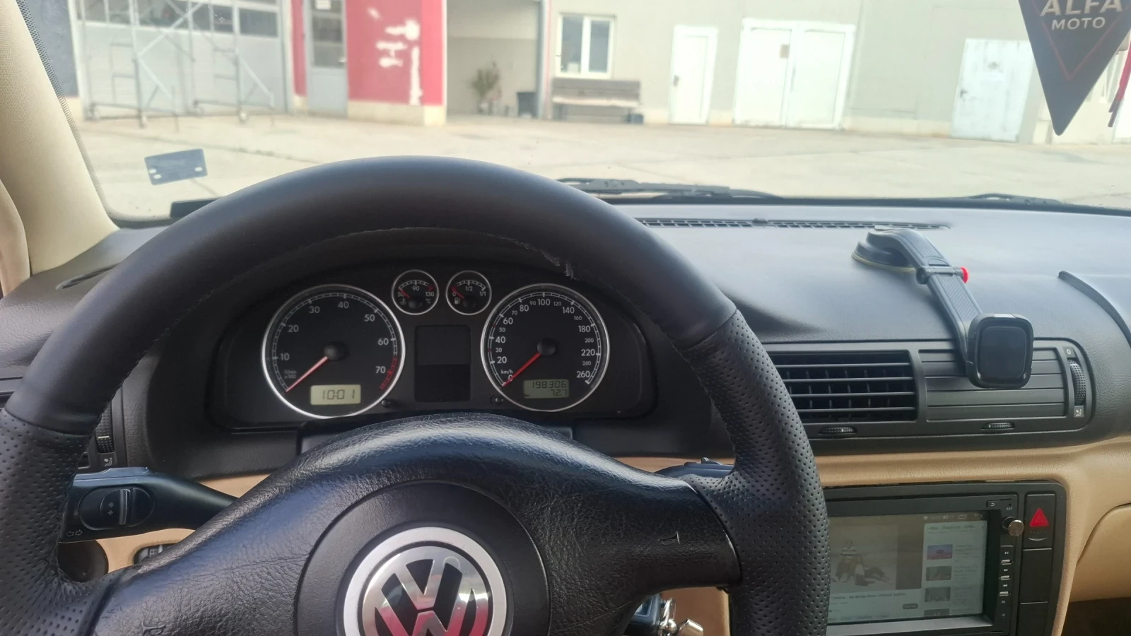 VW Passat 1.8t, снимка 11 - Автомобили и джипове - 55012824