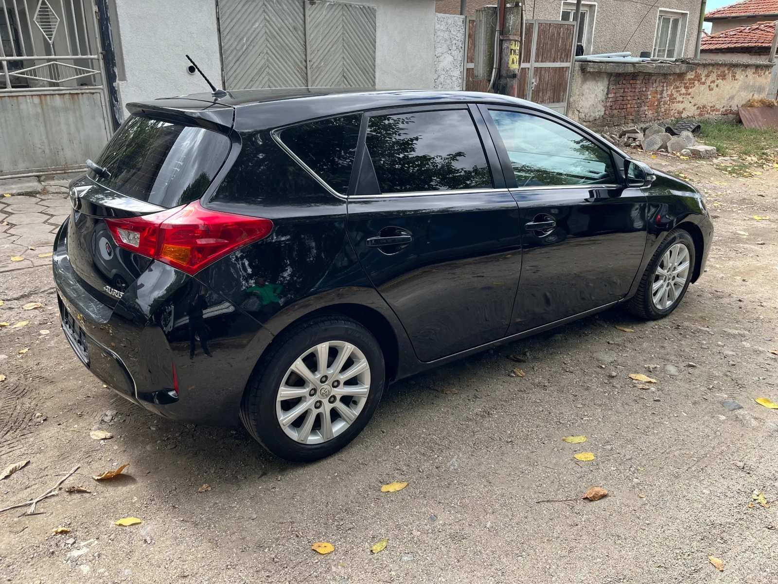 Toyota Auris 1.4 D4D | Mobile.bg � ����������� 5