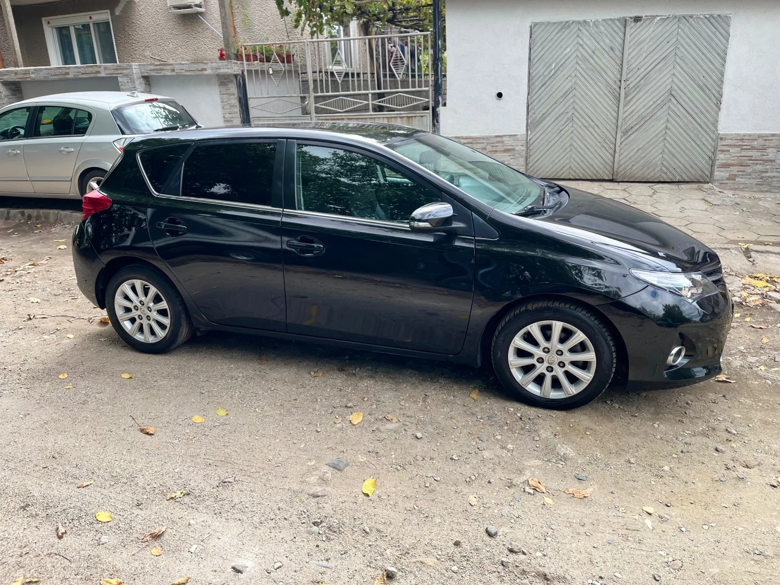 Toyota Auris 1.4 D4D | Mobile.bg � ����������� 4