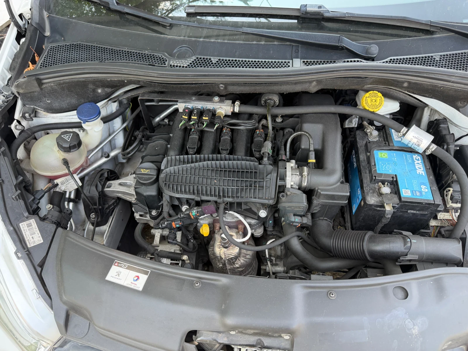 Peugeot 208 1.2, снимка 11 - Автомобили и джипове - 55127633
