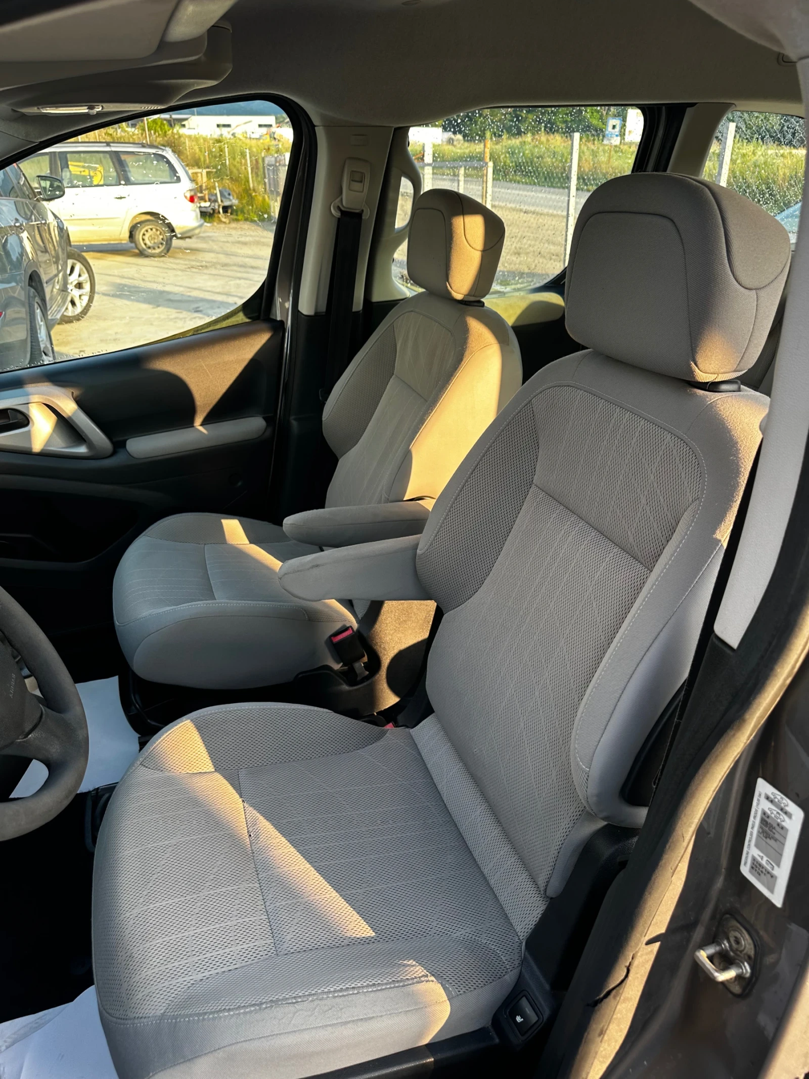 Peugeot Partner Partner teepe, снимка 5 - Автомобили и джипове - 55193401