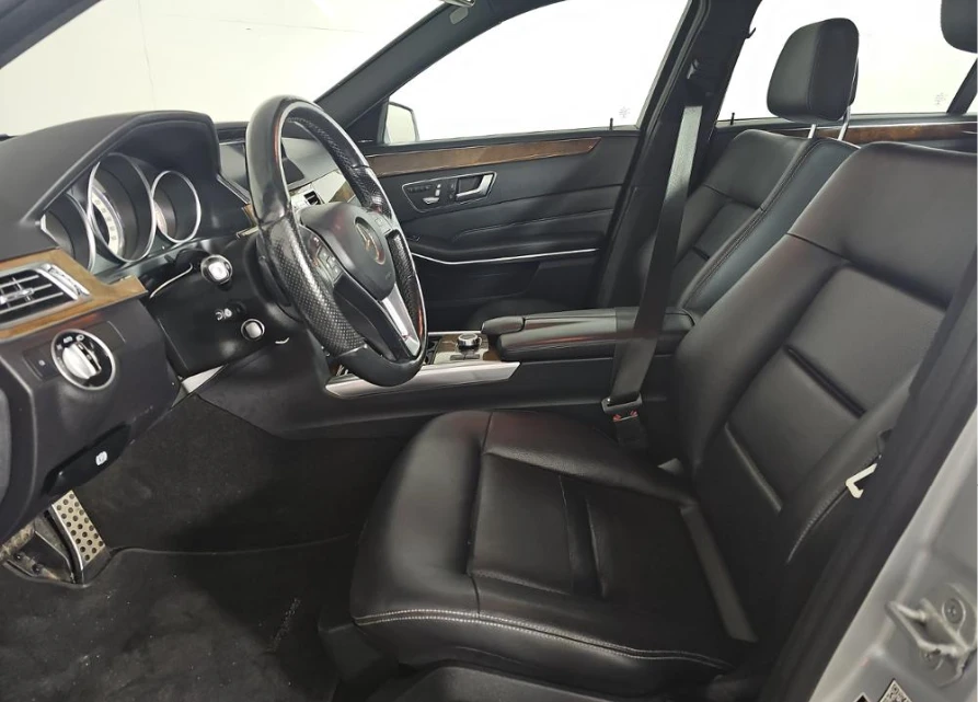 Mercedes-Benz E 250 4Matic , снимка 8 - Автомобили и джипове - 55217896