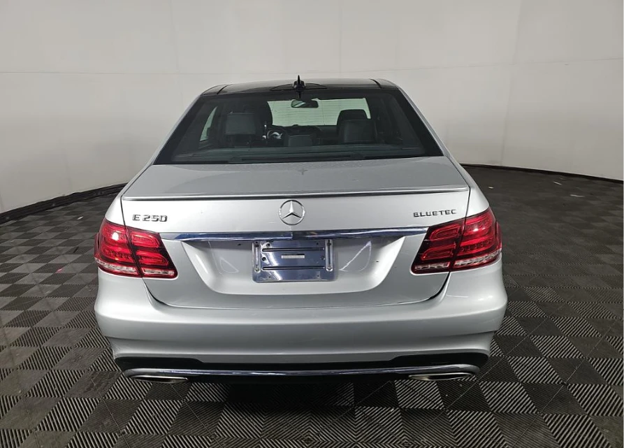 Mercedes-Benz E 250 4Matic , снимка 4 - Автомобили и джипове - 55217896
