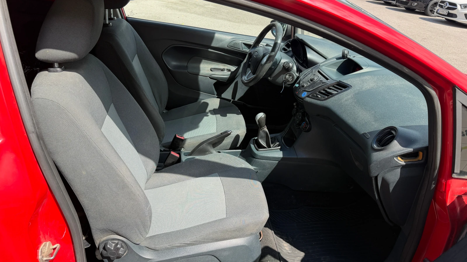 Ford Fiesta VAN 1.4 TDCI от БГ с ДДС, снимка 11 - Автомобили и джипове - 55259970