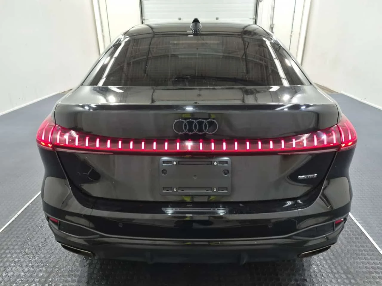 Audi A5 /360/DISTRONIC/MATRIX/CARFAX, снимка 4 - Автомобили и джипове - 55269413