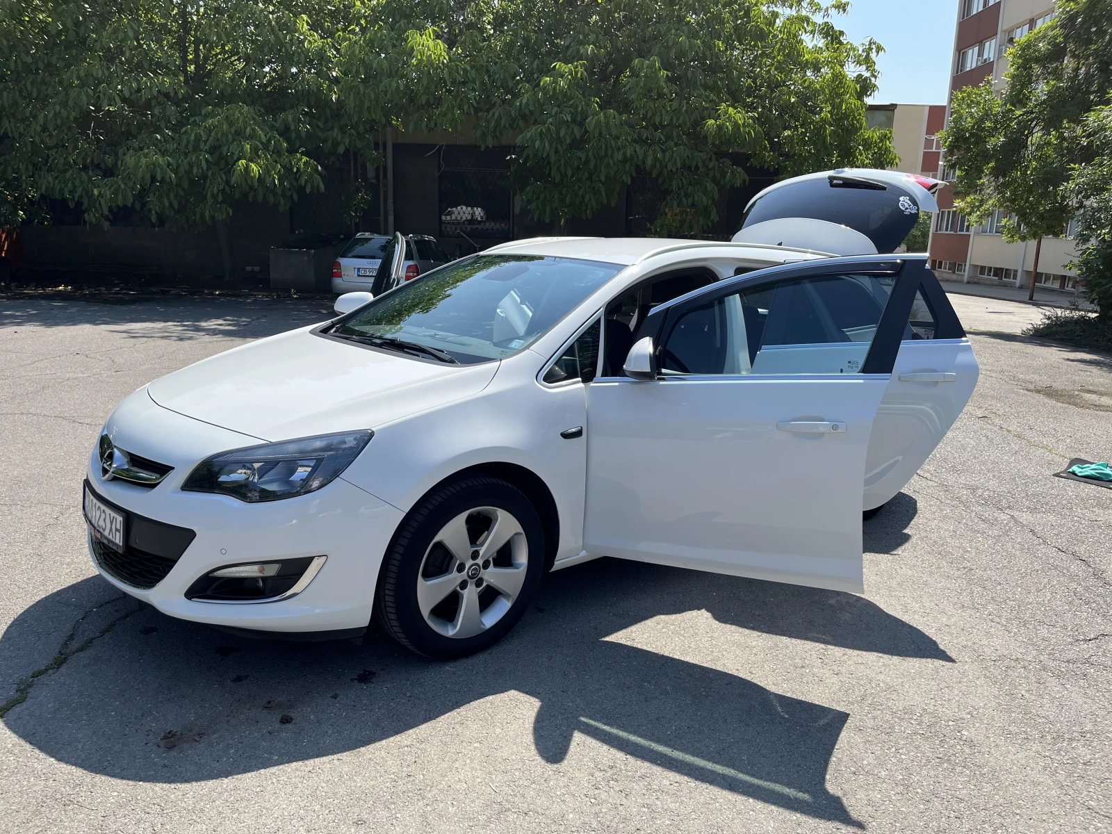 Opel Astra, снимка 11 - Автомобили и джипове - 55342268