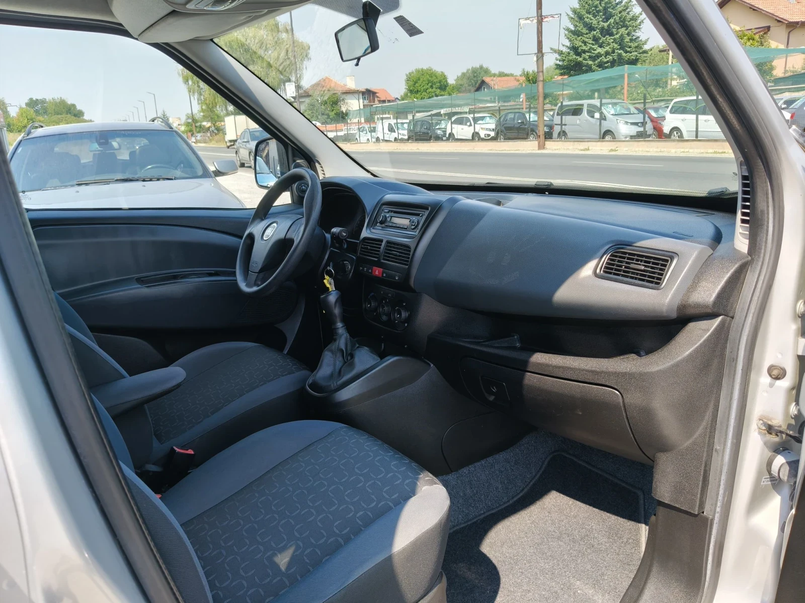 Fiat Doblo 1.3Mjet, снимка 14 - Автомобили и джипове - 55710895