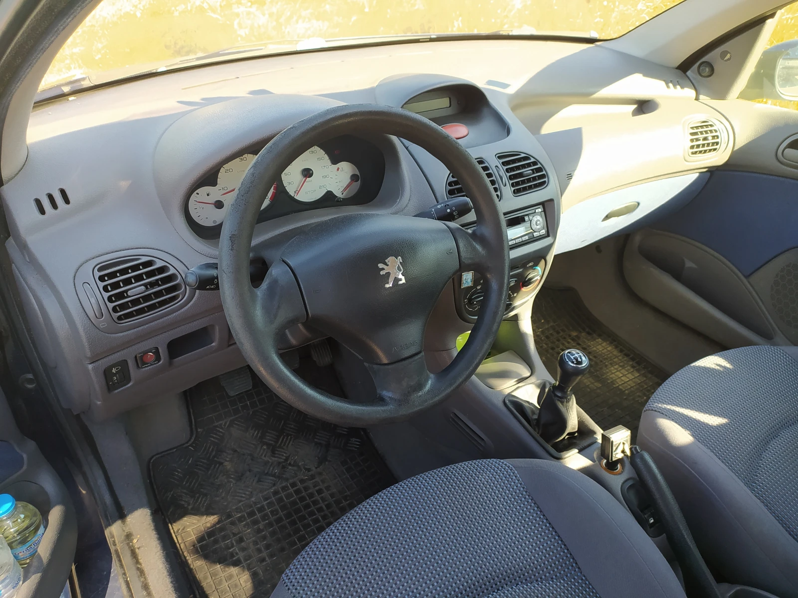 Peugeot 206 1.4 HDI, снимка 10 - Автомобили и джипове - 56103238