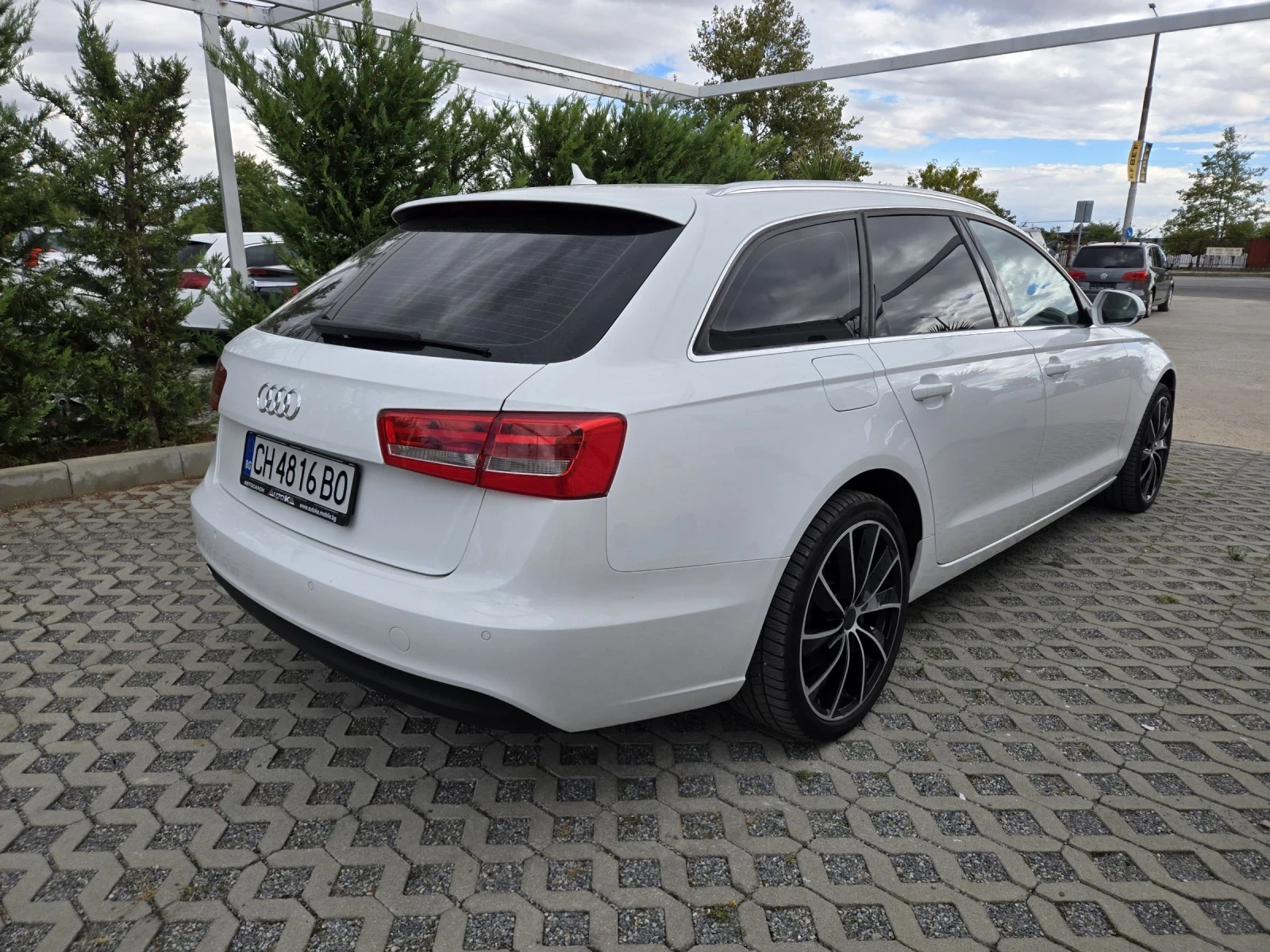 Audi A6 2.0TDI-177кс= АВТОМАТ= НАВИ= АВТОПИЛОТ= КЛИМАТРОНИ, снимка 3 - Автомобили и джипове - 56201002