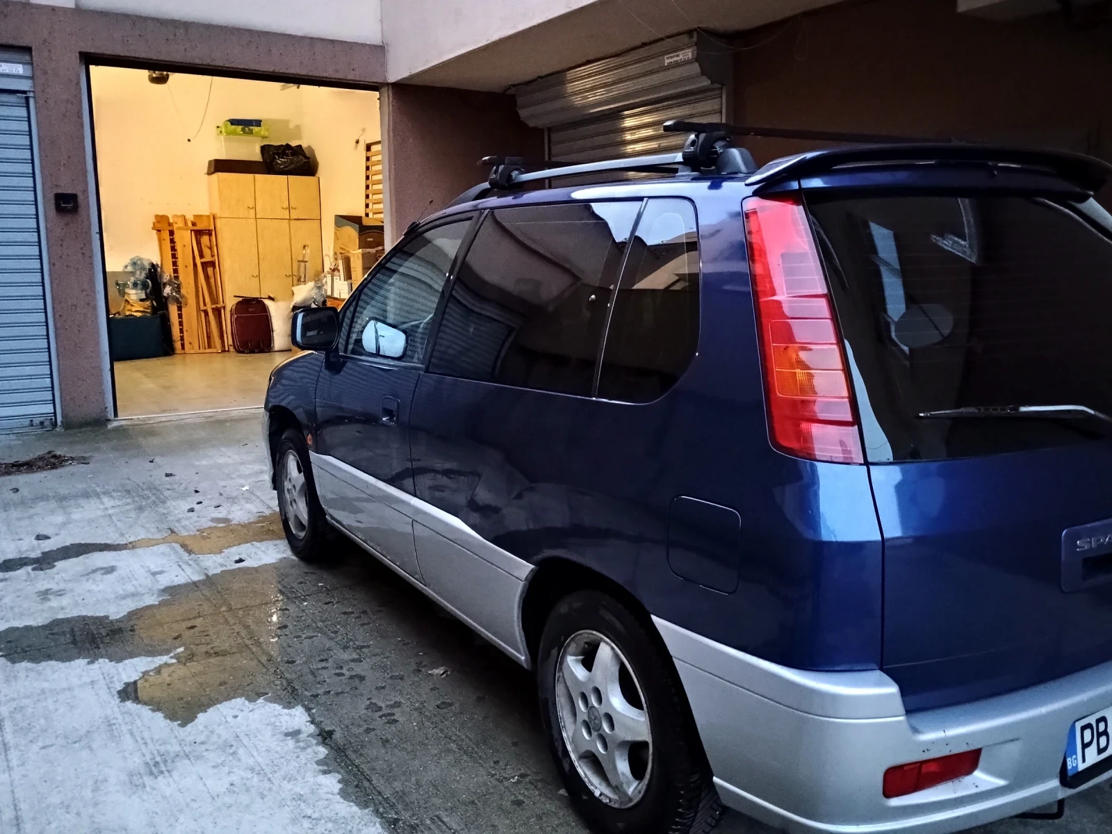 Mitsubishi Space runner, снимка 4 - Автомобили и джипове - 56530419