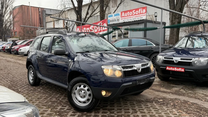 Dacia Duster 1.6 4x4 КЛИМА ЛУКСОЗНОТО ИЗПЪЛНЕНИЕ - LAUREATE, снимка 1 - Автомобили и джипове - 48418186