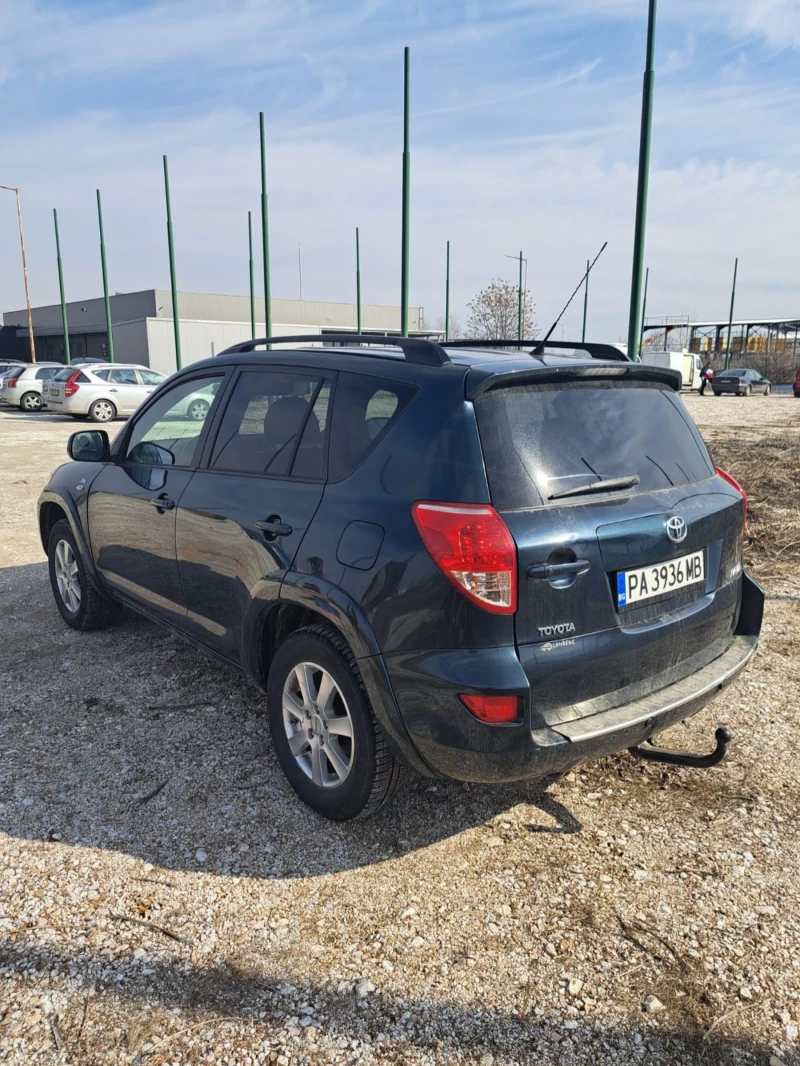 Toyota Rav4, снимка 2 - Автомобили и джипове - 49241099