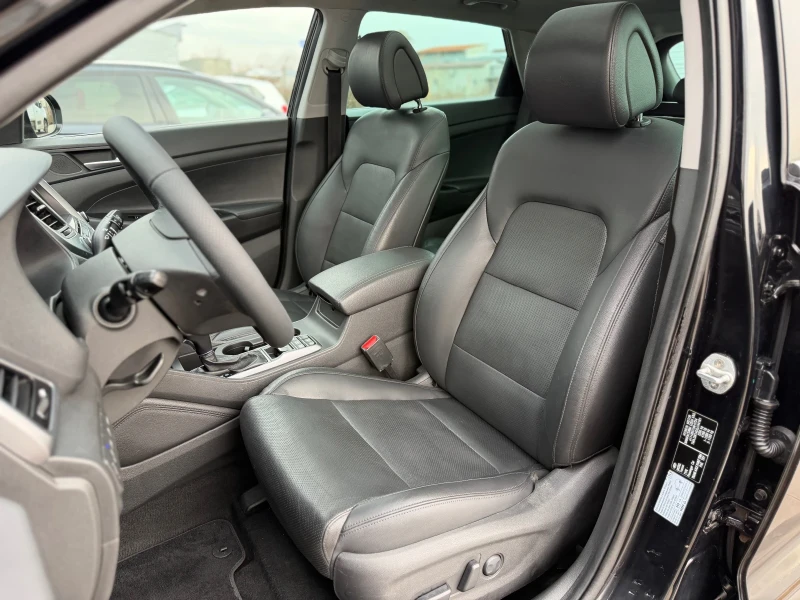 Hyundai Tucson 2.0CRDI* PREMIUM* 4X4* , снимка 11 - Автомобили и джипове - 53385670