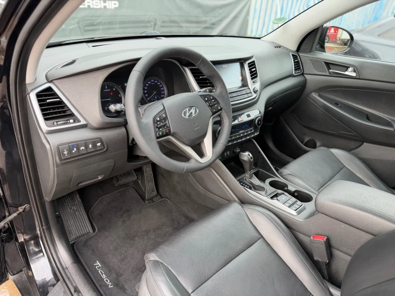 Hyundai Tucson 2.0CRDI* PREMIUM* 4X4* , снимка 8 - Автомобили и джипове - 53385670
