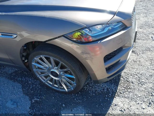 Jaguar F-PACE 35T PRESTIGE* Фиксирана цена* Клип на мотор* , снимка 17 - Автомобили и джипове - 52945338