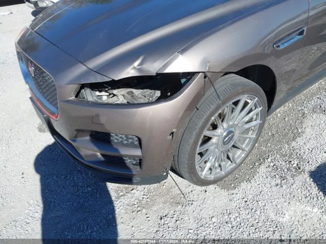 Jaguar F-PACE 35T PRESTIGE* Фиксирана цена* Клип на мотор* , снимка 16 - Автомобили и джипове - 52945338