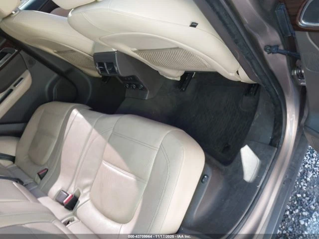 Jaguar F-PACE 35T PRESTIGE* Фиксирана цена* Клип на мотор* , снимка 8 - Автомобили и джипове - 52945338