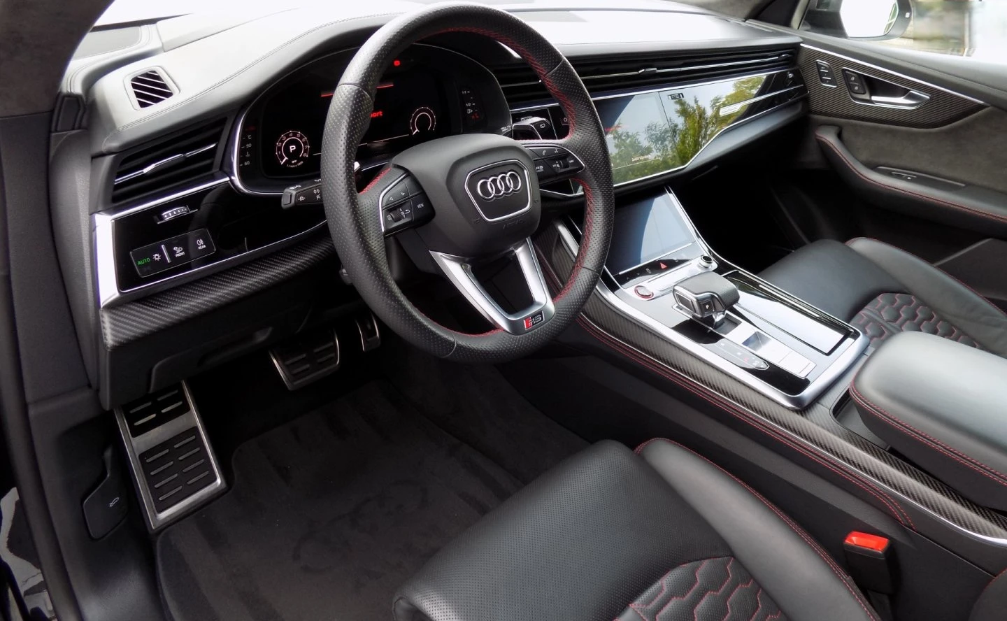 Audi RSQ8 4.0TFSi Quattro - изображение 7