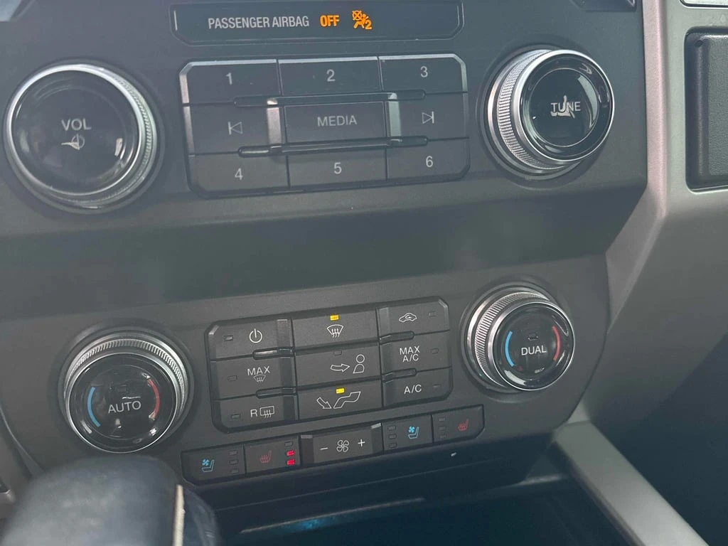 Ford F150 * 4WD SuperCrew Box * CARFAX * БЕЗ ПЪРВОНАЧАЛНА ВН - изображение 10