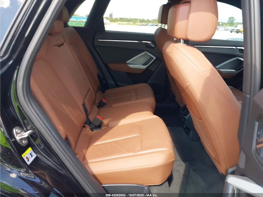 Audi Q3 S-Line* Quattro* VIRTUAL* ПОДГРЕВ* PANO - изображение 10