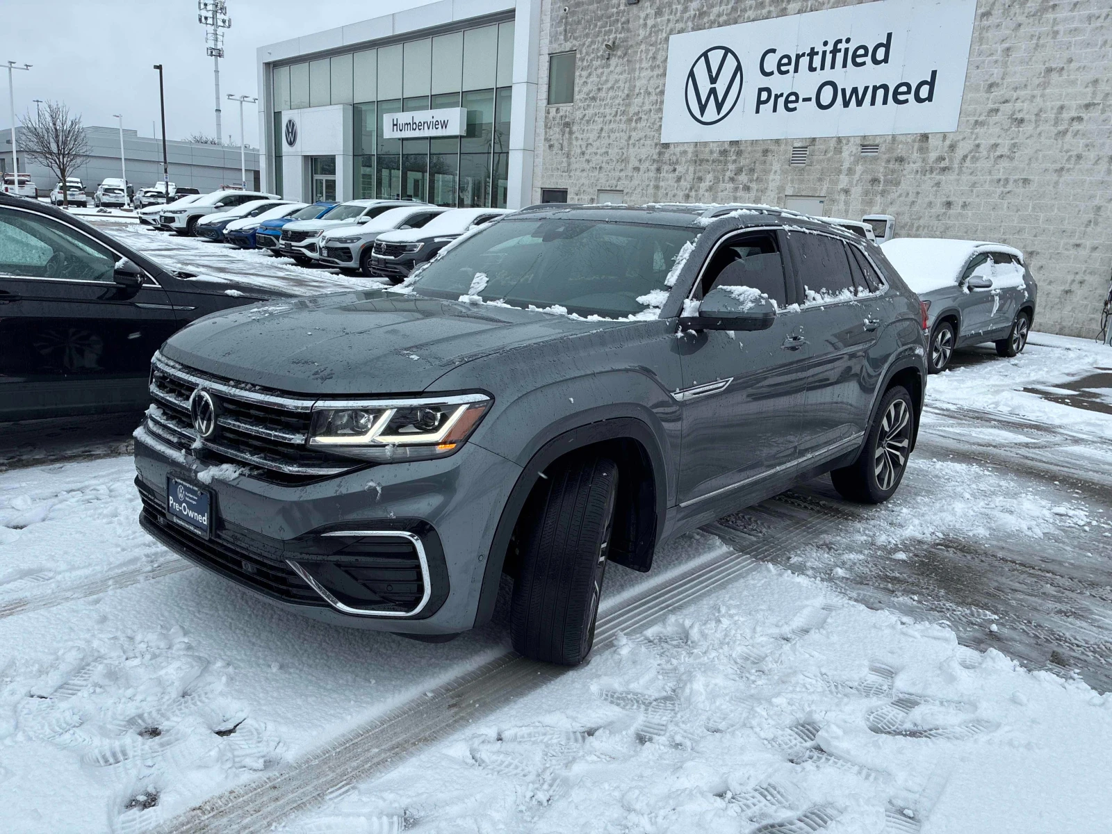 VW Atlas Cross Sport  * * CARFAX * * АВТО КРЕДИТ * * , снимка 2 - Автомобили и джипове - 53841759