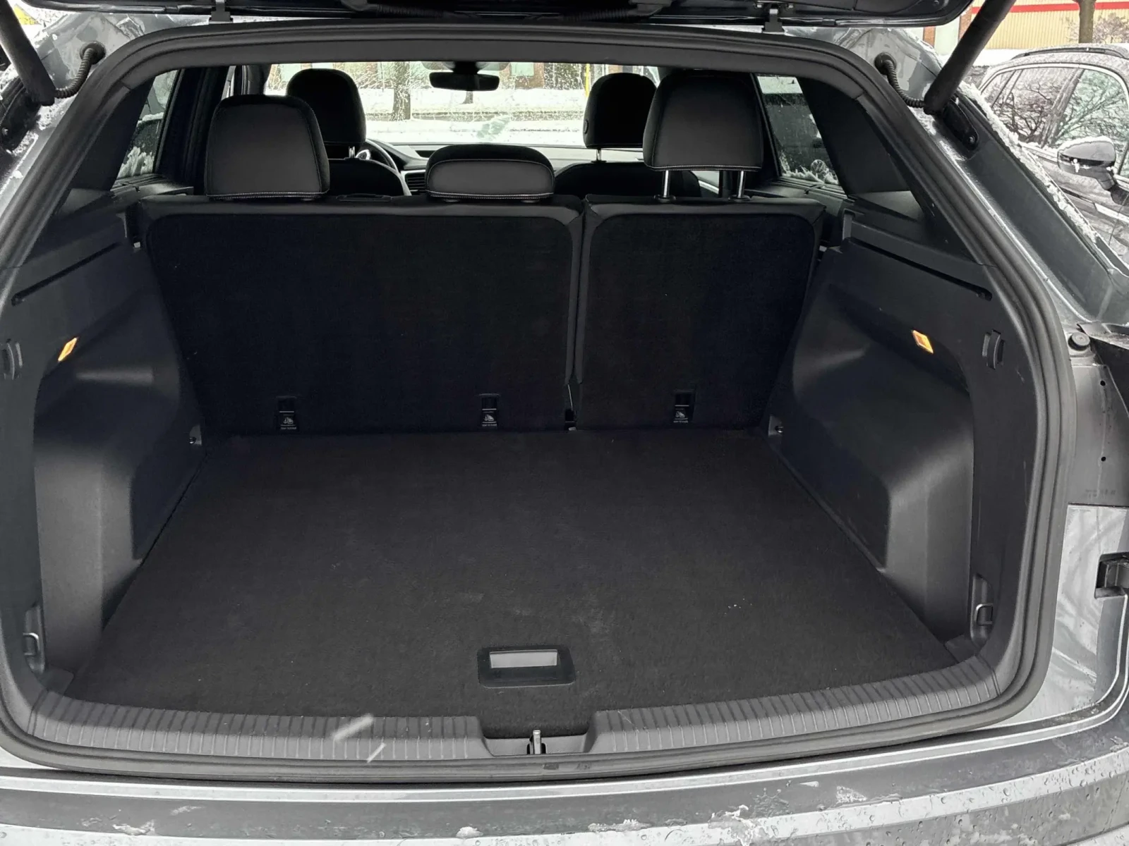 VW Atlas Cross Sport  * * CARFAX * * АВТО КРЕДИТ * * , снимка 6 - Автомобили и джипове - 53841759