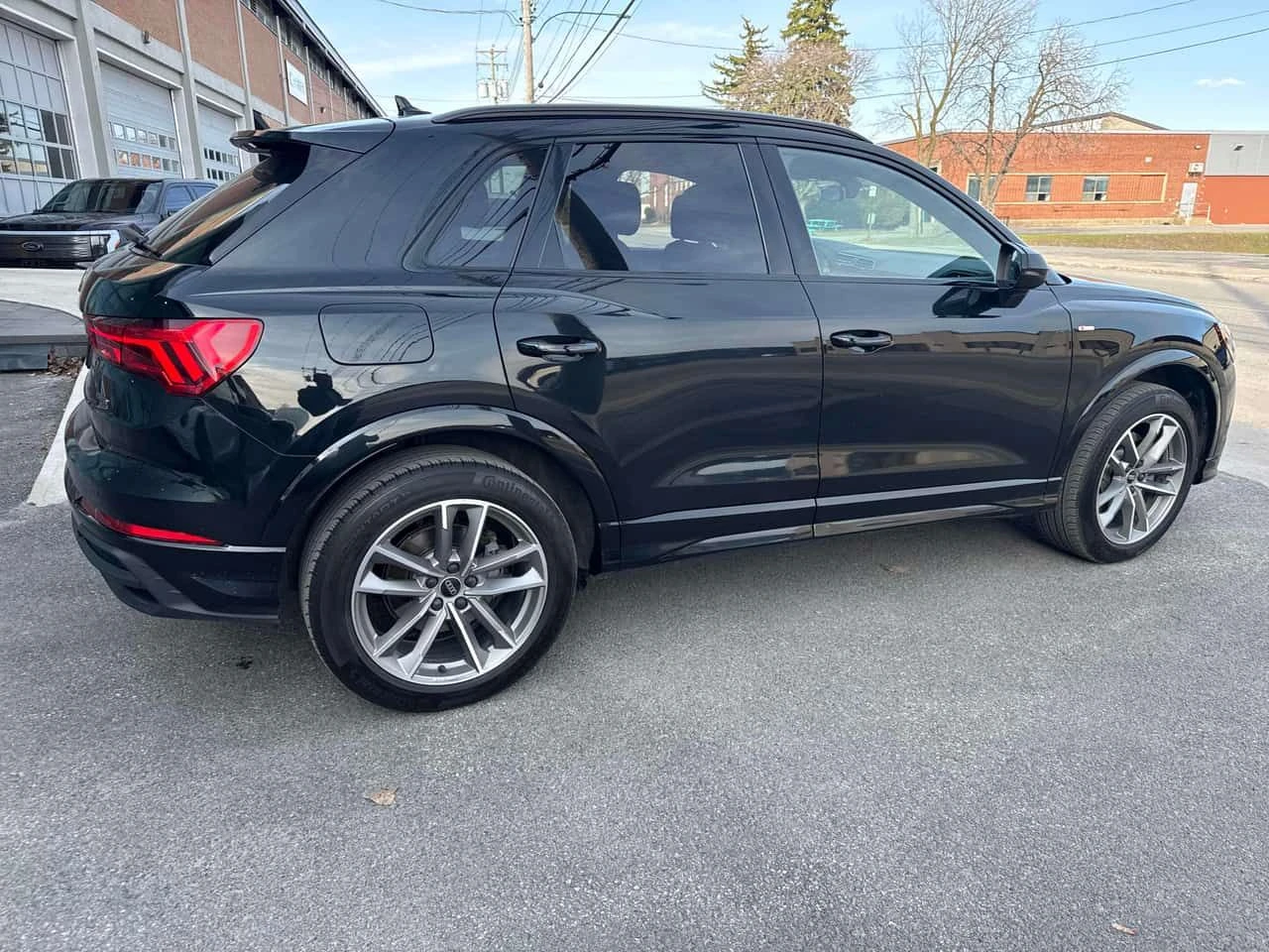Audi Q3 Komfort| DIGITAL COCKPIT| PANO| ��������| CARFAX | Mobile.bg � ����������� 4